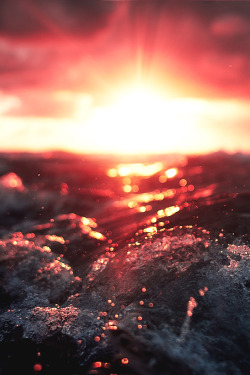 motivationsforlife:  Sunset Waves by Matan Eshel // Instagram