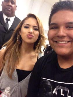 jasminev-news:  October 4th: More pictures of Jasmine with fans