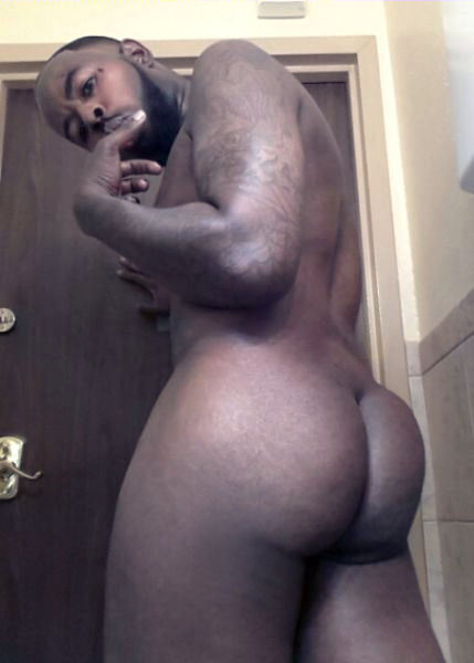 traps-n-trade:   Traps-N-Trade: Follow, Reblog and Share! The BEST blog on Tumblr for dat Thug dick. All street, tatted, masculine, prettyboy, ass splittin BIG DICK shit with no junk advertising or bullshit. Get butt ass naked and send ya picture to: