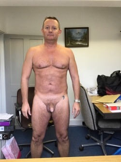 chrisincroydon: Me in my office naked