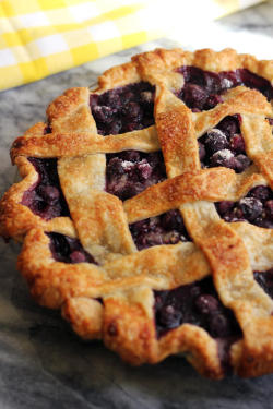 fattributes:  Fresh Blueberry Pie
