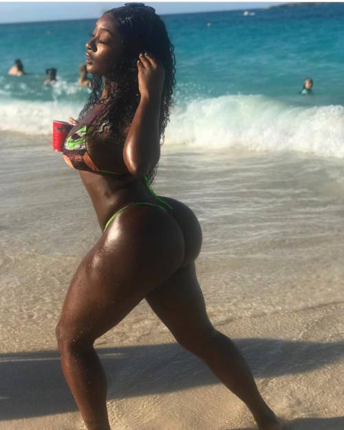 fletchertrowan:  Melanin Goddess 