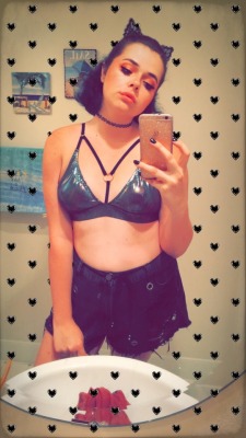 caily-thecat:  New bralette!