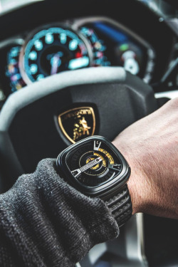 themanliness:SevenFriday M2 | Source | Facebook | Instagram