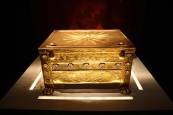 coolartefact:  One of the gold boxes containing the bones of
