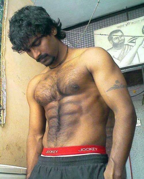 lundraja:  desi-boyz:  http://desi-boyz.tumblr.com/  HOTTTTTTTTT 