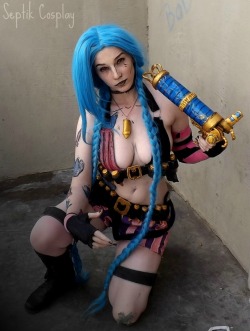 hotcosplaychicks:  Zap! by AnneTSeptik  Follow us on Twitter