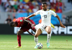 sportsmennaked:  Jordan Ayew’s bulge…