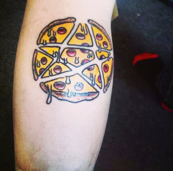 fuckyeahtattoos:  Pizza and pentagrams. Two favourite things.