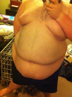 chubbytechgamer:  Here I am, all 430lbs of me!  Each pound simply