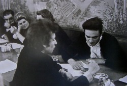 pisslick:Johnny Cash and Bob Dylan go for coffee. 1966?