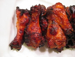 in-my-mouth:  Apricot Glazed Sriracha Wings