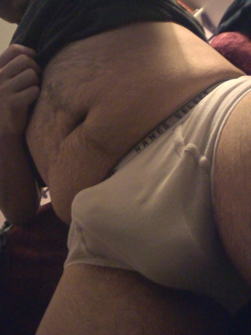migglecub:Guess what day it is?! Tummy Tuesday!! :)  Nice pics buddy