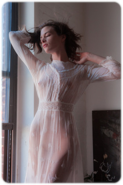 tmpls:  amor-invictus:  tmpls being soft in the gauze under-dress