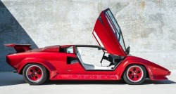 motomania:  Lamborghini Countach