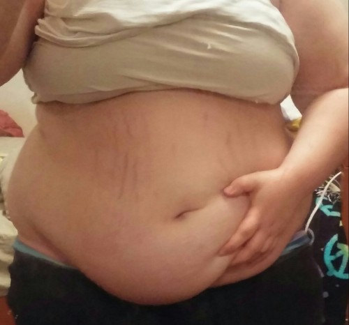 fillthebelly:  Am I fat yet? 