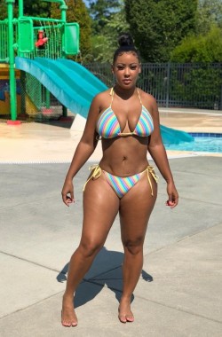 kingjazziedad:  DeliciouslySexy. Curvy. Gorgeous. BootiDelicious.Ms