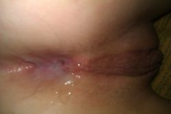 sweetestangel4:  LOOK LOOK I HAVE CUM IN MY ASS HE FUCKED ME