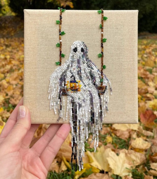 sosuperawesome:  Beaded Ghost // Duchess Of Brooches