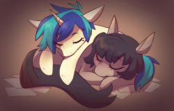 ak-illustrate://just…. ships ponies don’t look at me// also