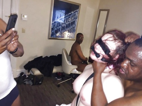 slutwife4use: i was kidnapped and forced to serve then i was blackmailed with the pictures into being there white slut slave a good way to serve our masters xxsixte