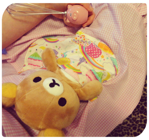 yayrilakkuma:  mintiliciousmint:  cooking with Rilakkuma <3   