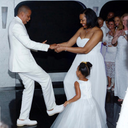 nickisverseinmonster:  aintnojigga:  Jay Z dancing with his sister