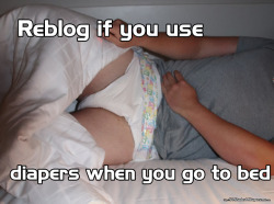 walle1122:  50shadesofdiapers:Reblof if you use diapers when