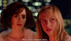 escrito-entre-letras:    Love, Rosie. 