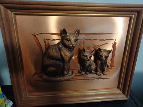 shiftythrifting:  pretty sure these cats can suck your soul right
