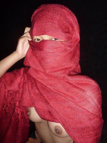 #jilbaber merah, mantap teteknya
