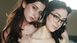 altmodelgirlcrush:  Reed Suicide & Feryn Suicide    via Reblog