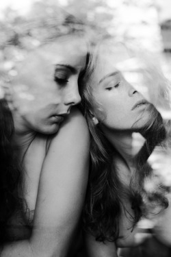 framedbyeduardo:  Brooke & Romahni, Framed by Eduardo. tumblr