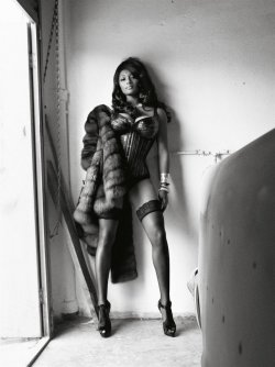 lelaid: Toccara Jones in Champagne Furs for Vogue Italia, July