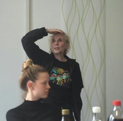 fuckyeahwomenfilmdirectors: Claire Denis and Mia Goth rehearsing