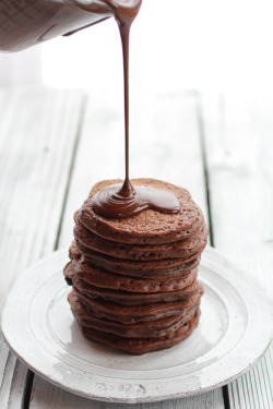 sweetoothgirl:  Chocolate Lovers Pumpkin Fudge Brownie Pancakes