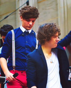 Louis Tomlinson’s bulge (One Direction)