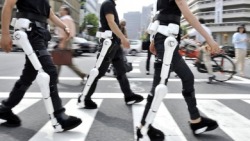 cerebralzero:  futurist-foresight:  Another step closer for exoskeletons