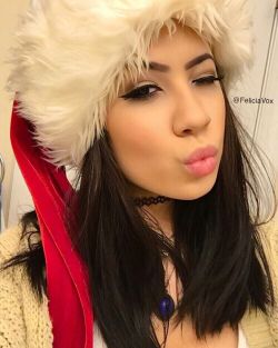 feliciavox: merry christmas everyone! thank you for your votes!