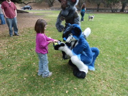 aceofheartsfox:  On the note of making kids smile :) We played