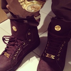 phuckindope:  Phuckindope.tumblr.com 