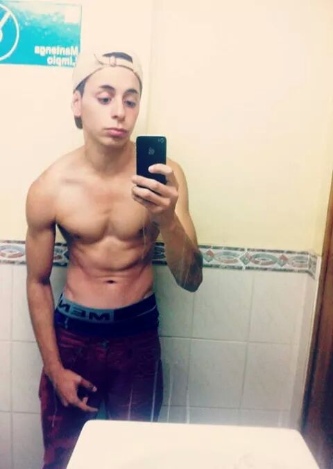 angelito-us:  flaitecalienteee-blog:  Mino pa rico wn  Ricooo 