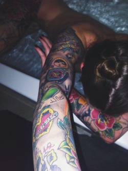 abchannahxyz:  Bath pictures are the gym pictures of girl world.