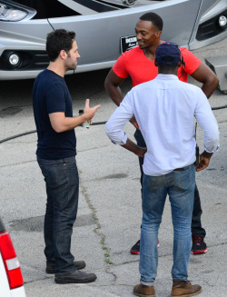 celebritiesofcolor:  Anthony Mackie and Paul Rudd on the set