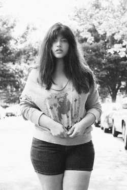 hourglassandclass:  Relaxed shot of the always beautiful model, Denise Bidot For more like this, and body positivity, check out my blog :)