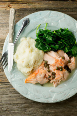 boozybakerr:Salmon with Buttered White Wine Sauce