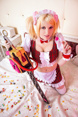 cosplayhotties:  Lollipop Chainsaw cosplay Juliet Starling maid