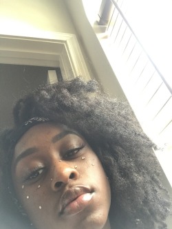 theheauxmary:  sparkly bitch sending twinkles  twitter: @dejbooty