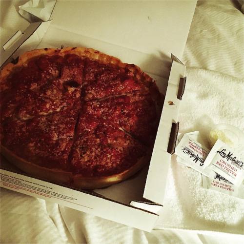 <p>A cold Saturday night in #chicago = #loumalnatis delivered to the room and @nascar on the TV. No complaints. (at The Whitehall Hotel)</p>
