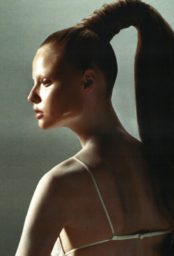 meiselmuse: Magdalena Frackowiak / Vogue Paris March 2007 “Fotre